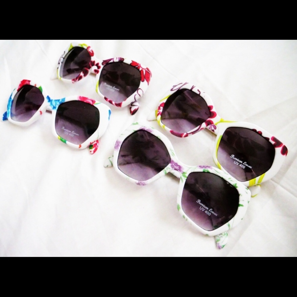 Tropical shades!